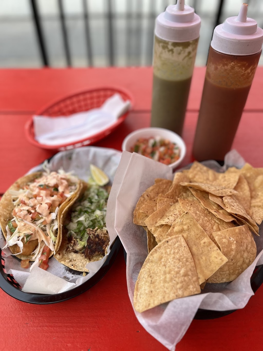 Roxy’s Tacos | 815 C St, San Diego, CA 92101, USA | Phone: (619) 349-4839