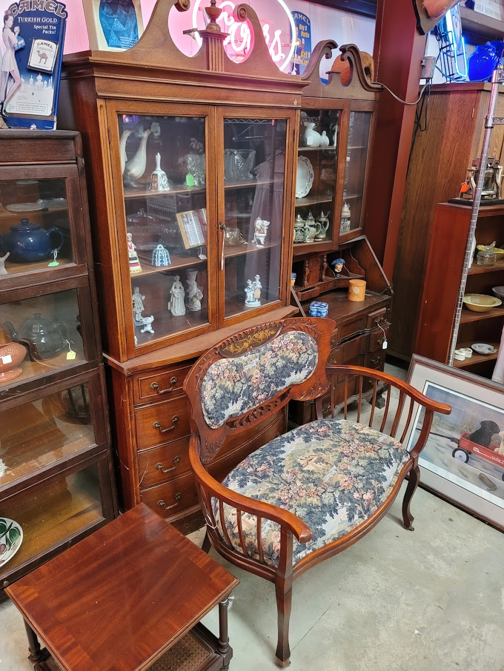 Country Store Antiques | 2075 GA-20, Conyers, GA 30012, USA | Phone: (404) 641-8126