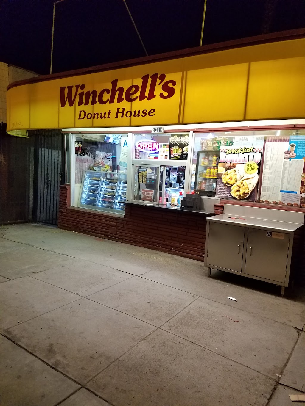 Winchells Donut House | 6014 Atlantic Blvd, Maywood, CA 90270 | Phone: (323) 560-0891