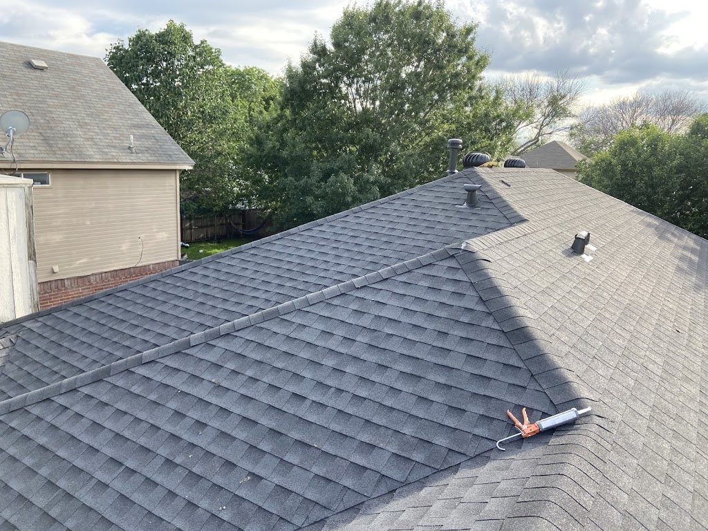 Fixer roofing | 6625 Bernadine St, Watauga, TX 76148, USA | Phone: (682) 556-9714