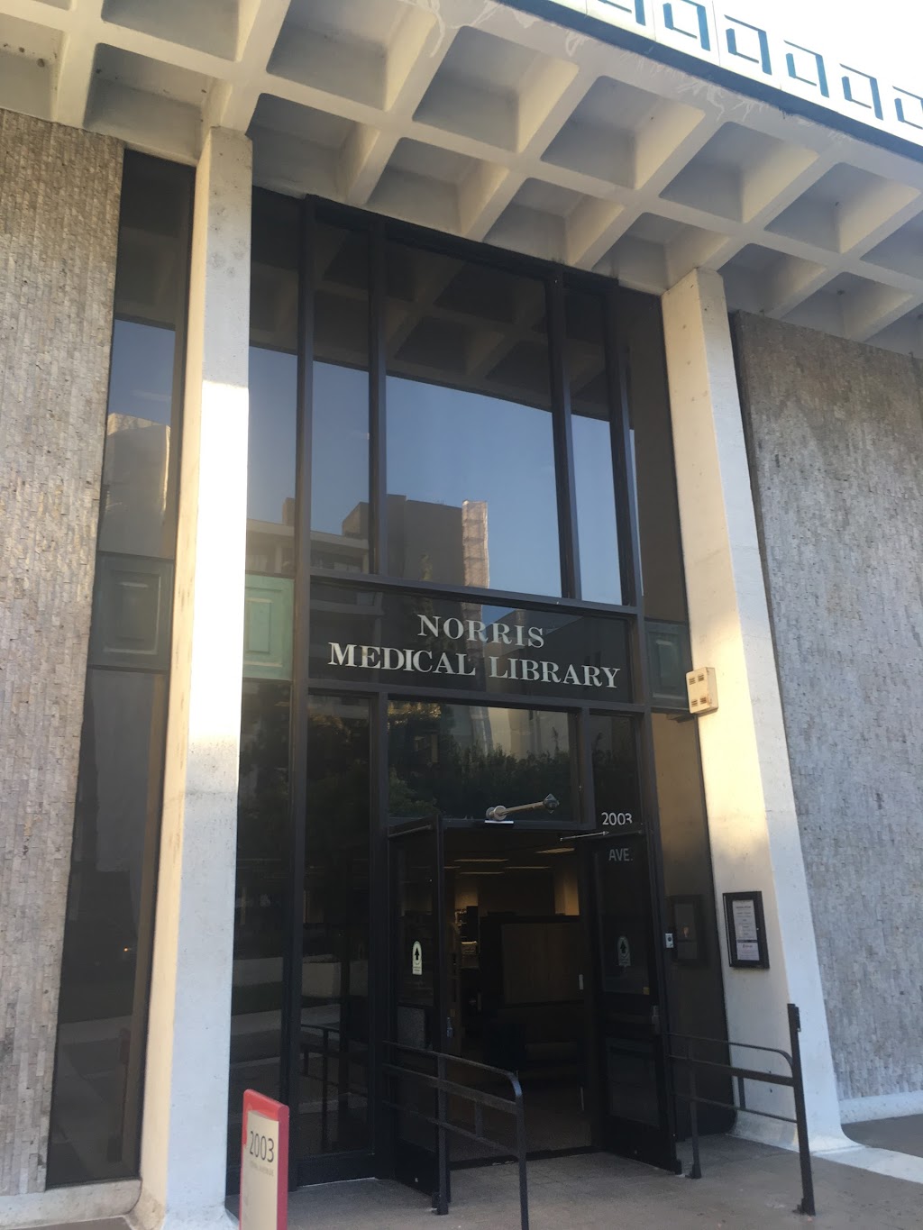 Norris Medical Library | 2003 Zonal Ave, Los Angeles, CA 90089, USA | Phone: (323) 442-1116