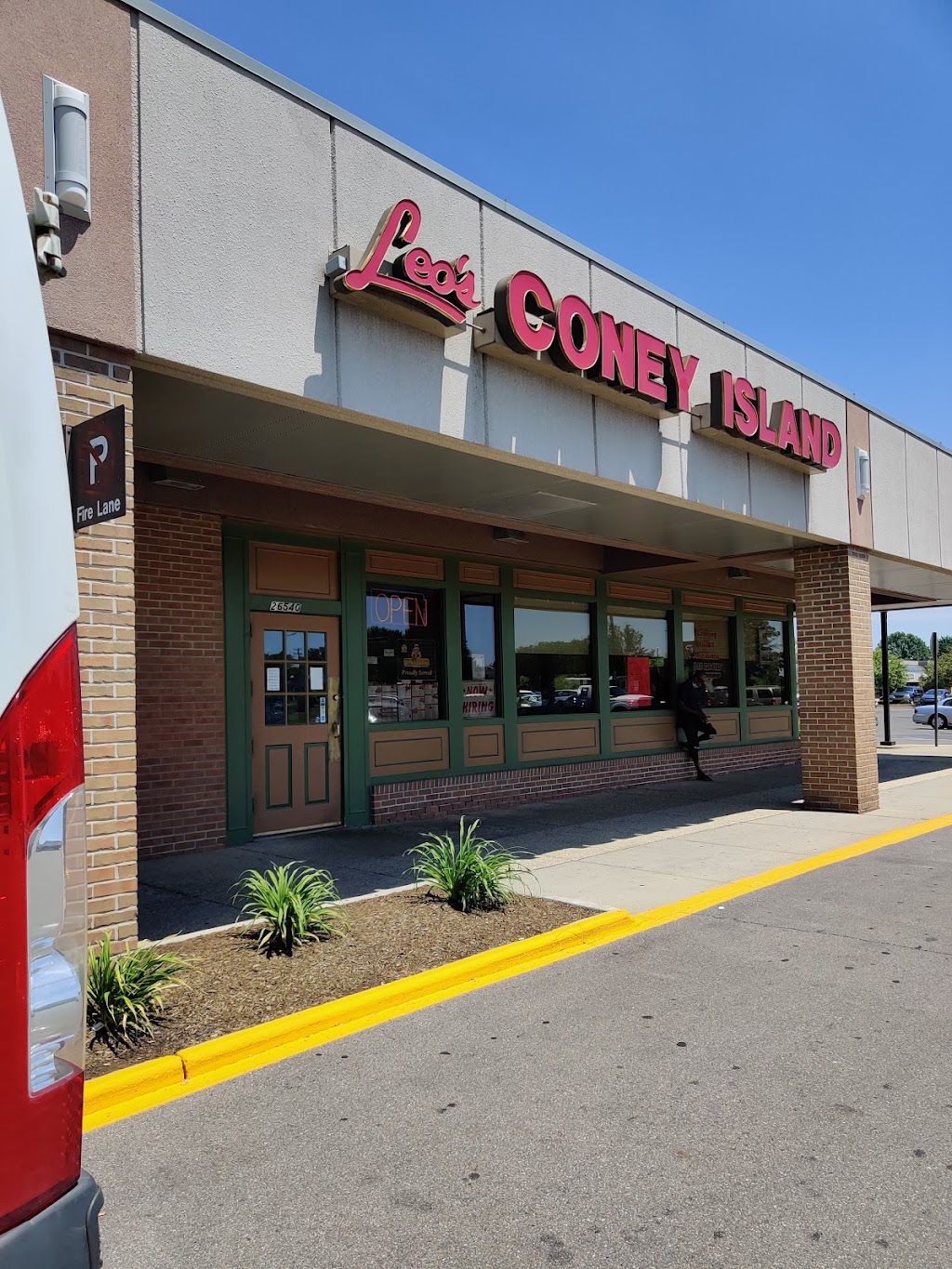 Leos Coney Island | 26540 Ford Rd, Dearborn Heights, MI 48127, USA | Phone: (313) 724-8182