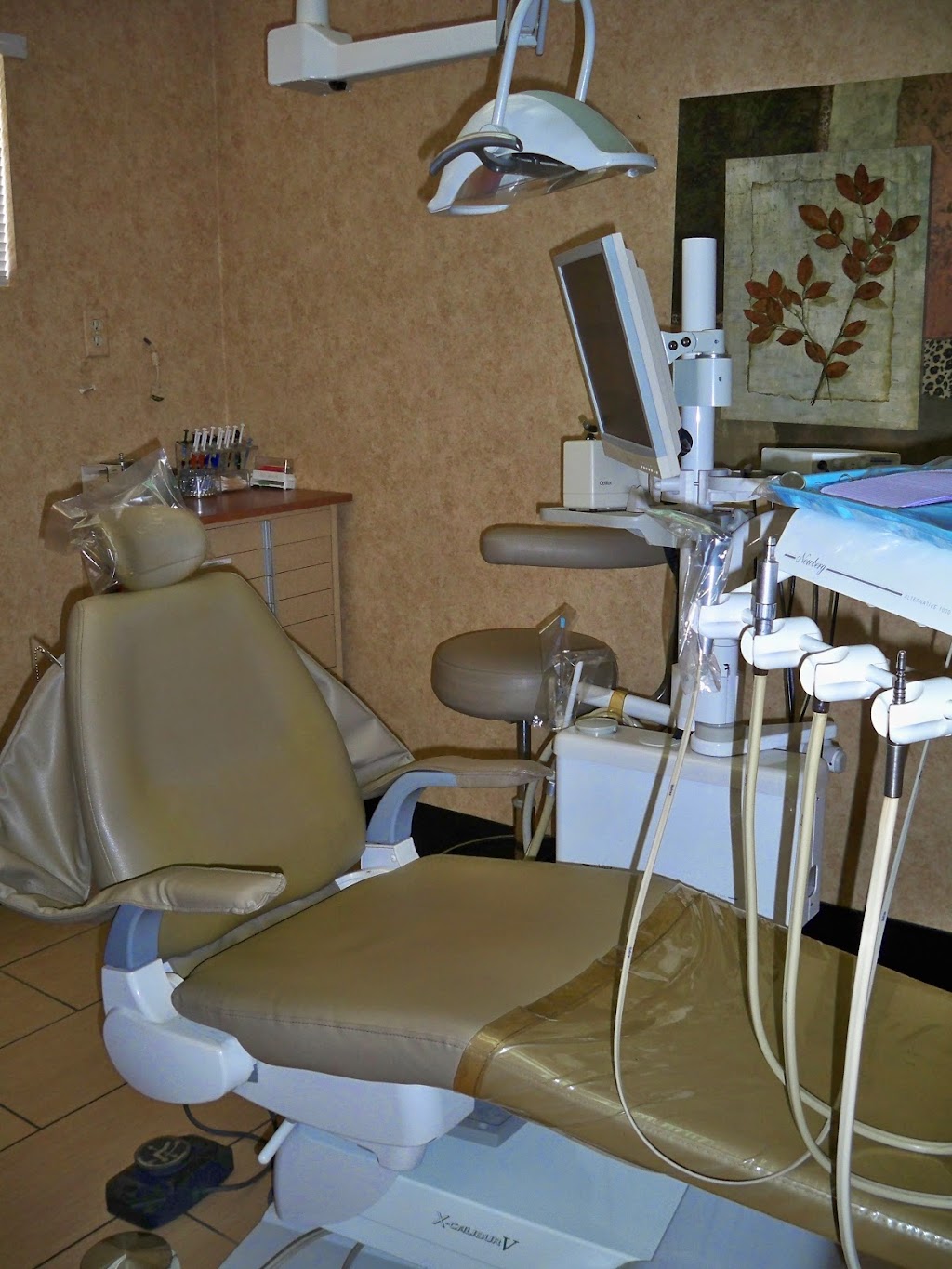 Azure Hills Dental Group | 22575 Barton Rd, Grand Terrace, CA 92313, USA | Phone: (909) 825-6003