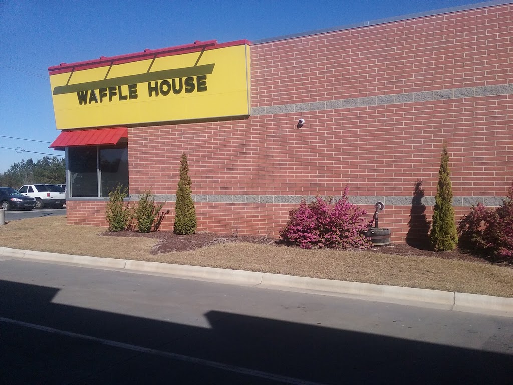 Waffle House | 65 Lowes Dr, Pittsboro, NC 27312, USA | Phone: (919) 542-5544