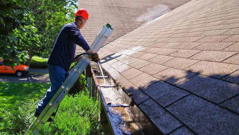 Ned Stevens Gutter Cleaning | 25291 Pleasant Valley Rd, Chantilly, VA 20152, USA | Phone: (703) 782-9107