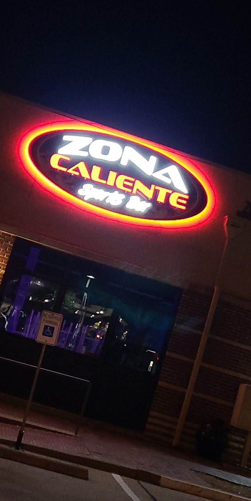 Zona Caliente Sports Bar | 209 E Pleasant Run Rd Suite 141, DeSoto, TX 75115, USA | Phone: (469) 372-1820