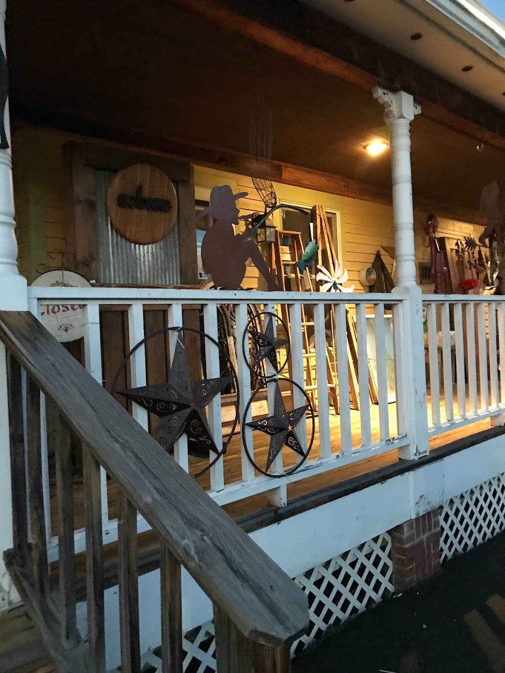 Touch of Heaven Antiques | 258 S Main St, Waynesville, OH 45068 | Phone: (513) 855-1033