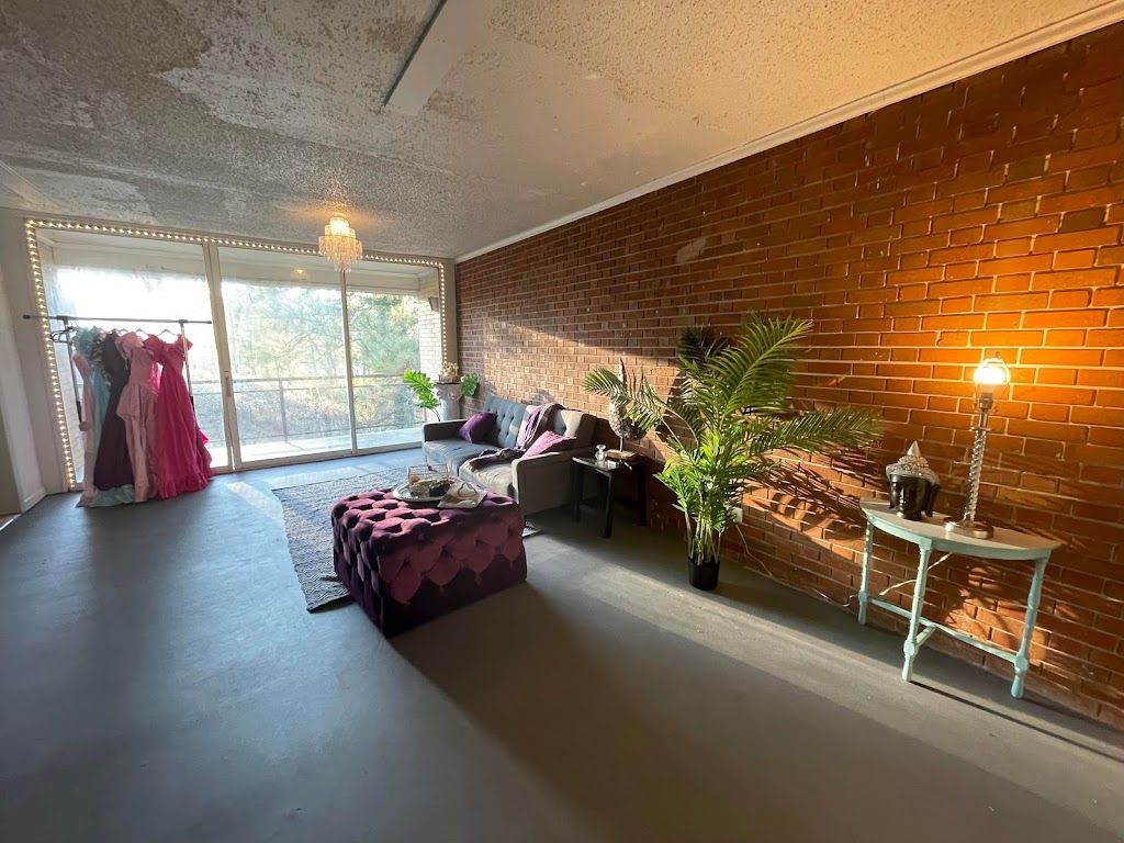 Artisan Studios | 2865 Old Hapeville Rd SW, Atlanta, GA 30354, USA | Phone: (404) 522-9358