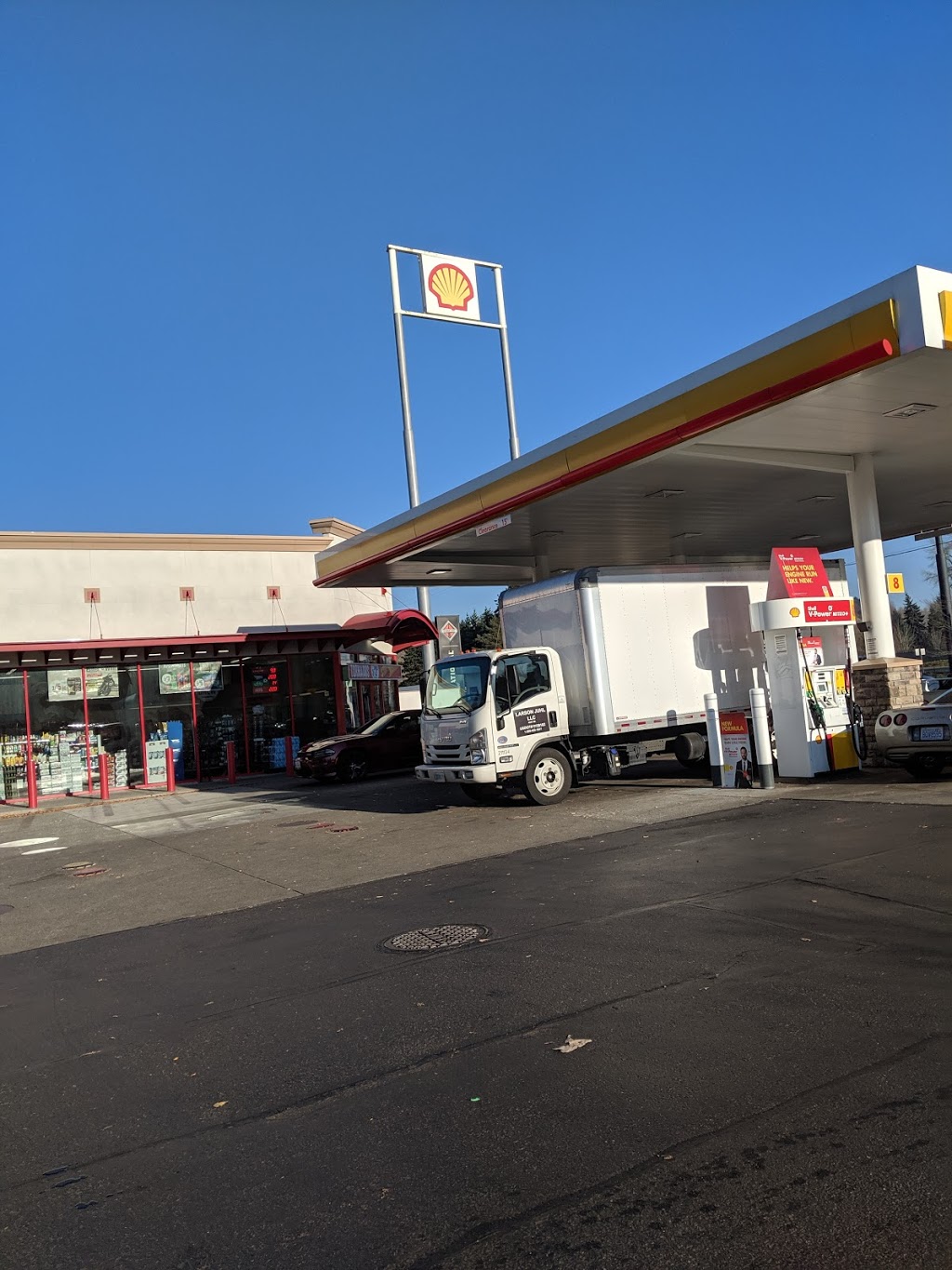 Shell | 13138 Interurban Ave S, Tukwila, WA 98168, USA | Phone: (206) 246-0710