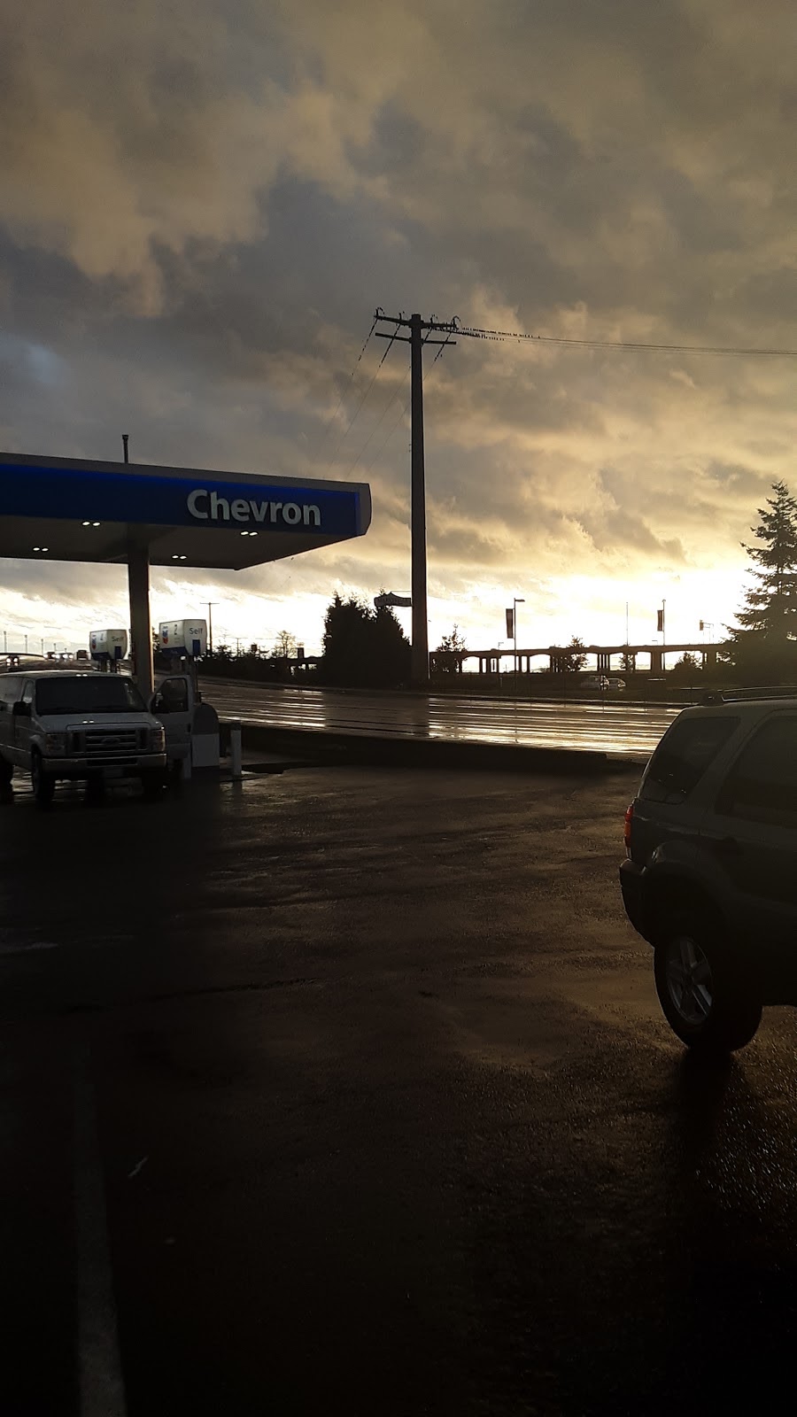 Chevron | 70 State Ave, Marysville, WA 98270, USA | Phone: (360) 658-6070