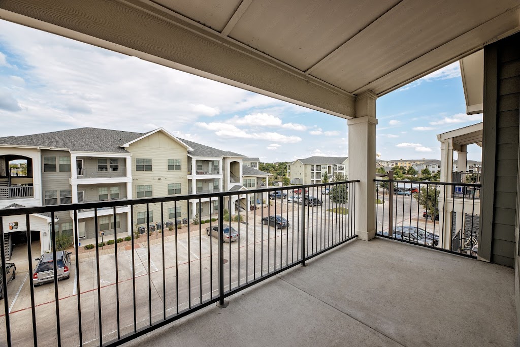 The Strand Apartments | 150 Amberwood S, Kyle, TX 78640, USA | Phone: (512) 523-8033