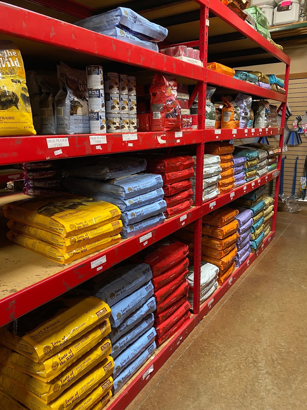 Russell Feed & Supply | 12320 US-287 BUS, Fort Worth, TX 76179, USA | Phone: (817) 984-7381