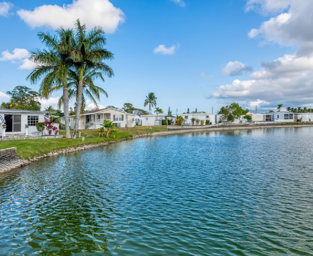 Orangebrook Harbor 55+ Lifestyle Manufactured Home Community | 3318 Orange St, Hollywood, FL 33021, USA | Phone: (954) 989-4772