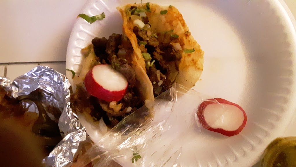 Tacos El Güero | 16355 Merrill Ave, Fontana, CA 92335, USA | Phone: (909) 565-0108