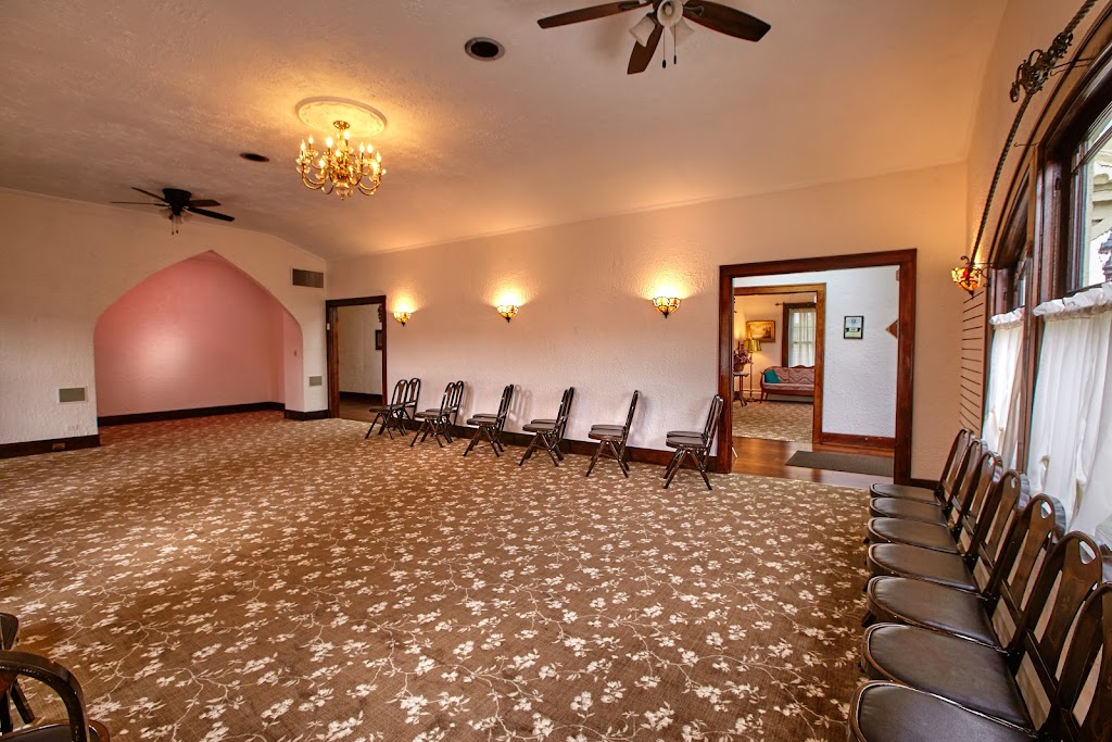 Moore Family Funeral Homes | 225 Spring St, Batavia, OH 45103, USA | Phone: (513) 732-2221