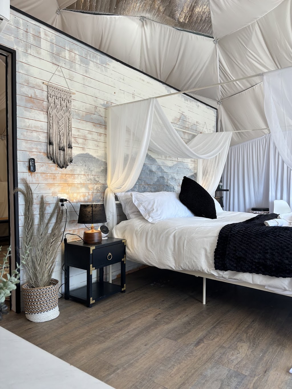 Loving Heart Retreats | 8209 Co Rd 340, Burnet, TX 78611, USA | Phone: (512) 588-3508