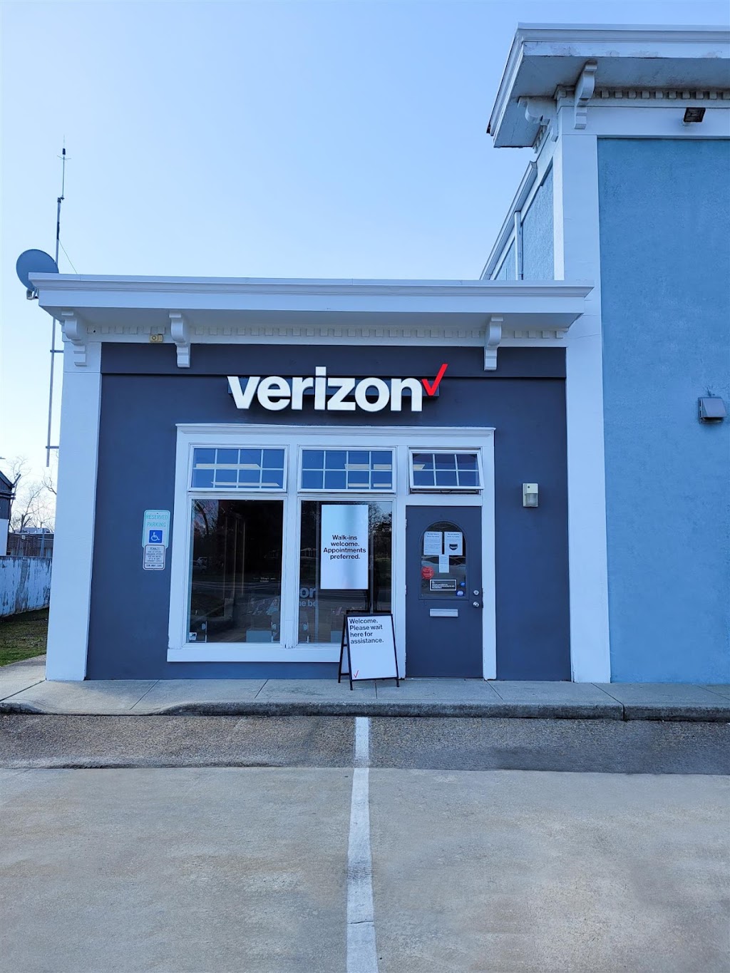 Verizon Authorized Retailer - R Wireless | 1181-1183 E Landis Ave, Vineland, NJ 08360, USA | Phone: (856) 696-4828