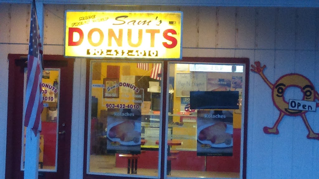 Sams Donuts | 431 S Seven Pts Dr # E, Seven Points, TX 75143, USA | Phone: (903) 432-4010