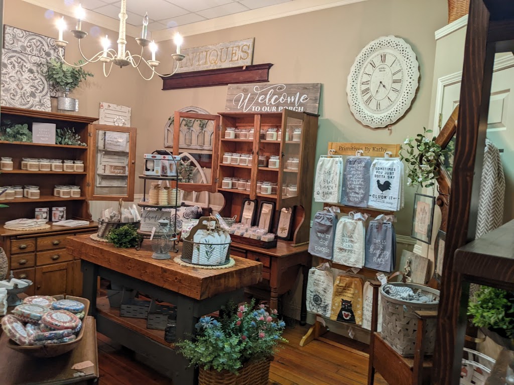 Berry Branch Antiques | 106 S Main St, Spring Hill, KS 66083, USA | Phone: (913) 686-2550