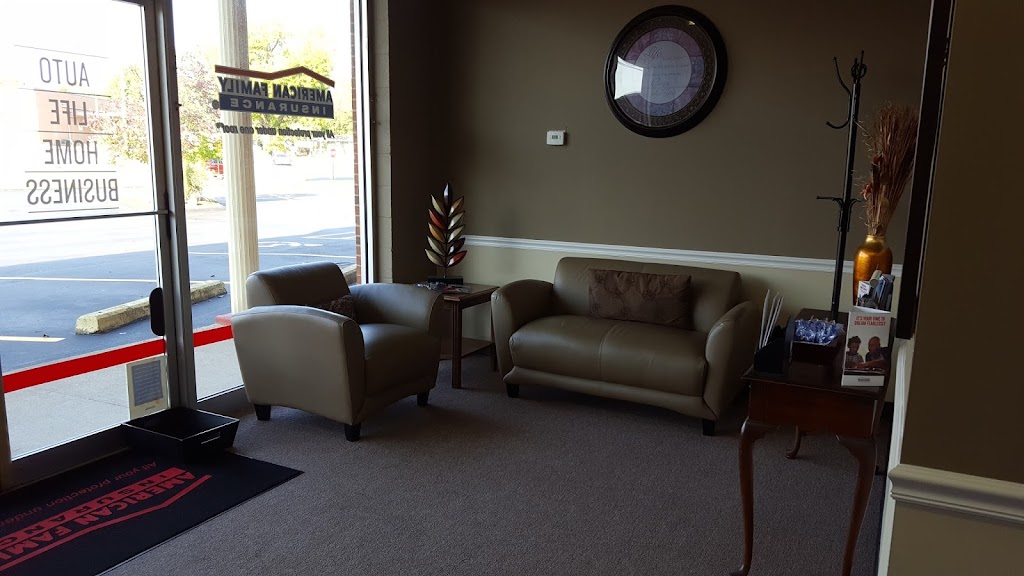 Metro by T-Mobile | 3500 B Summit Ave, Greensboro, NC 27405, USA | Phone: (336) 617-6897 Metro by T-Mobile | 3500 B Summit Ave, Greensboro, NC 27405, USA | Phone: (336) 617-6897