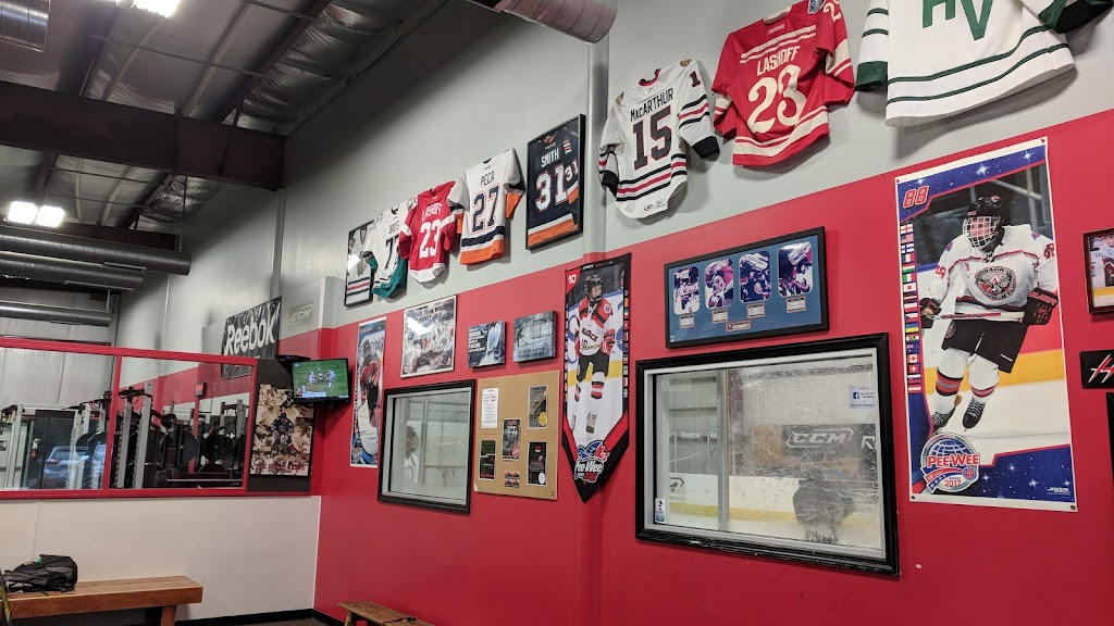 Hockey Hut | 1535 Crescent Rd, Clifton Park, NY 12065, USA | Phone: (518) 371-1469