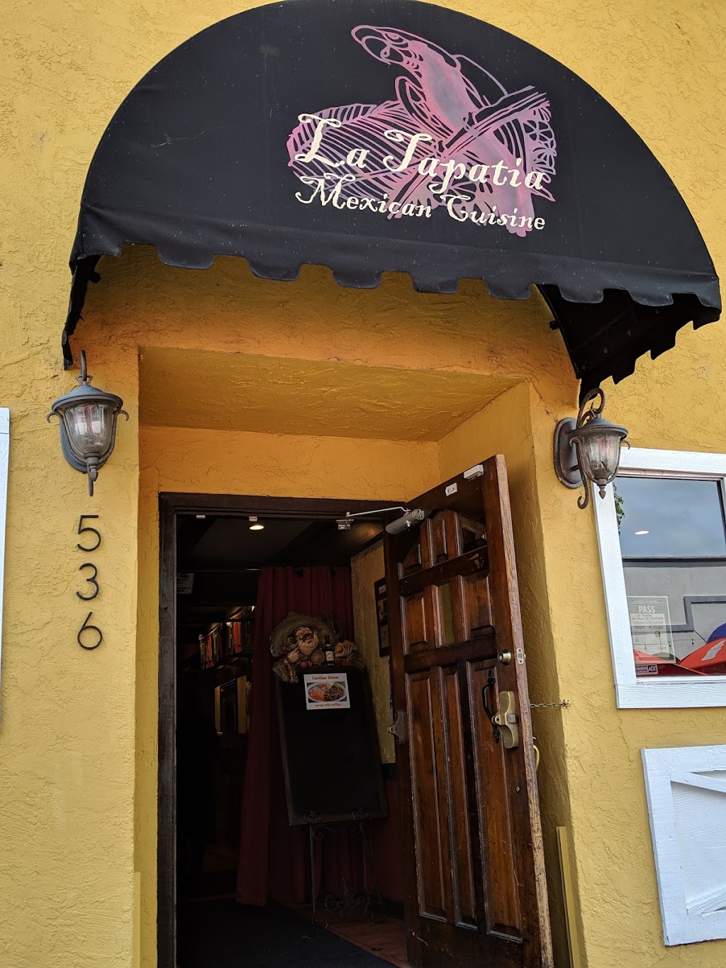 La Tapatia Mexican Cuisine & Catering | 536 Main St, Martinez, CA 94553, USA | Phone: (925) 229-3866