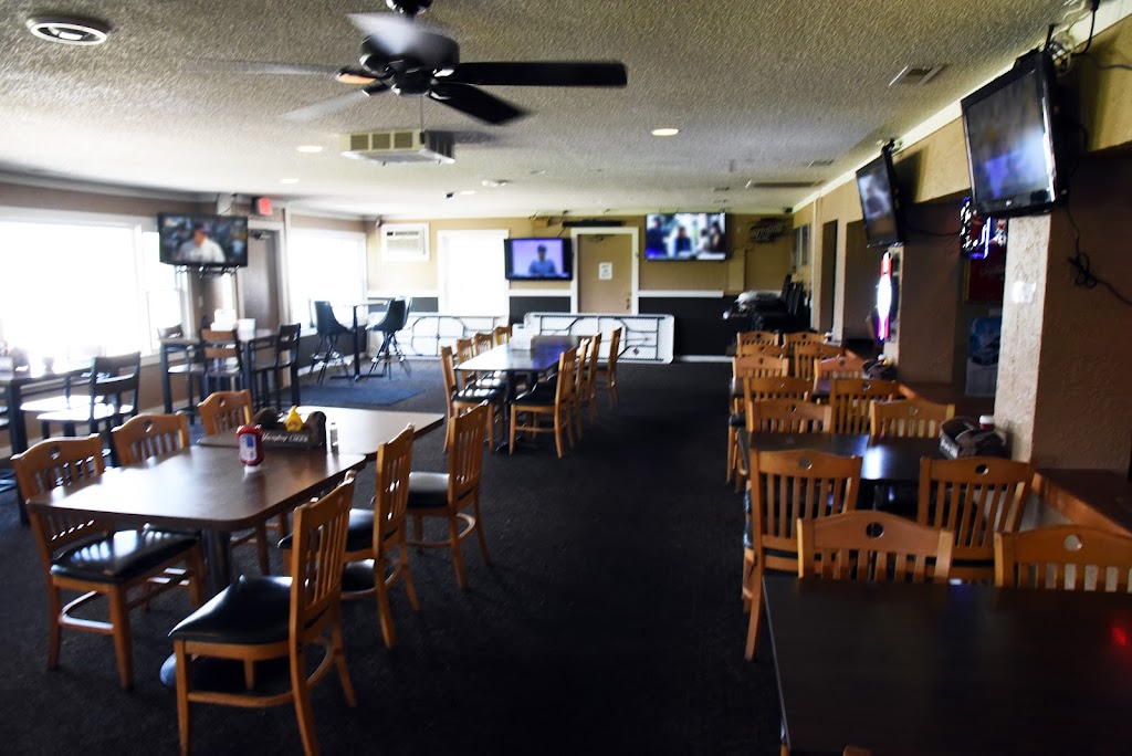 Double Eagle Clubhouse Grille | 1730 Nuttman Ave, Decatur, IN 46733 | Phone: (260) 724-8777