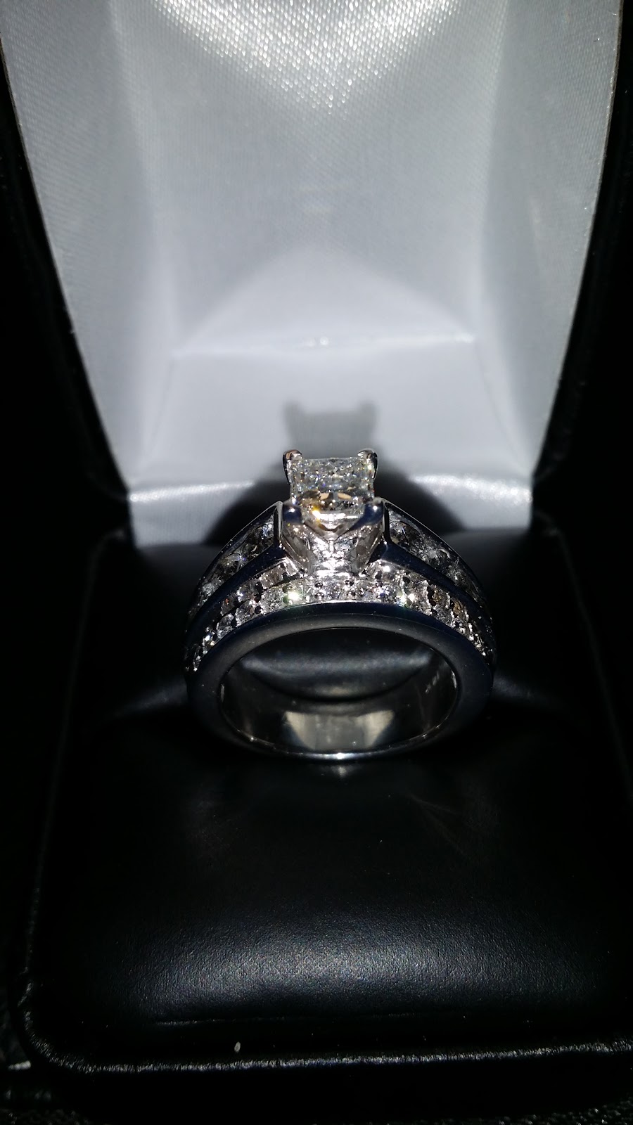Prestige Jewelers in the Northgate Mall. | 9515 Colerain Rd space 162, Cincinnati, OH 45251, USA | Phone: (513) 225-6737