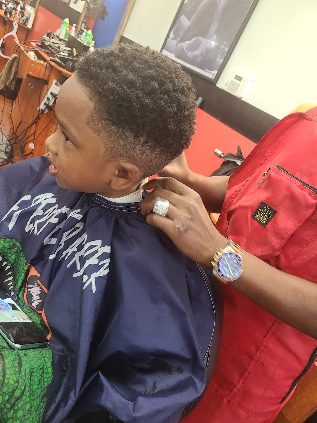 New Look Cutz Barber Shop | 4959 Memorial Dr A-2, Stone Mountain, GA 30083, USA | Phone: (678) 744-5665