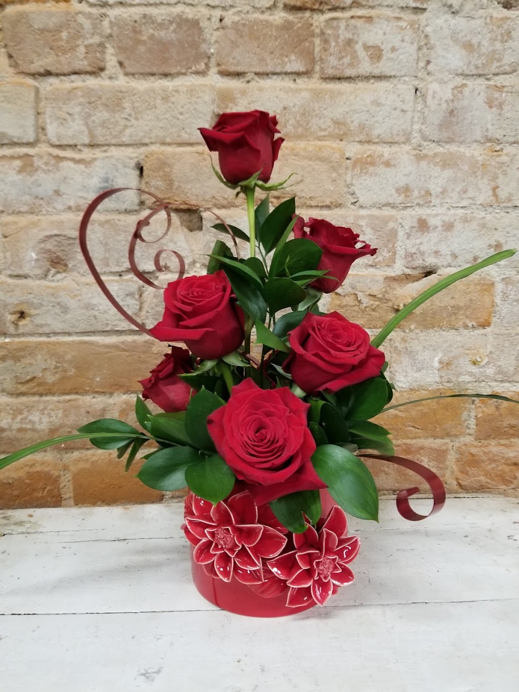 Twig Floral Designs | 220 W Main St, Ava, IL 62907, USA | Phone: (618) 426-3033