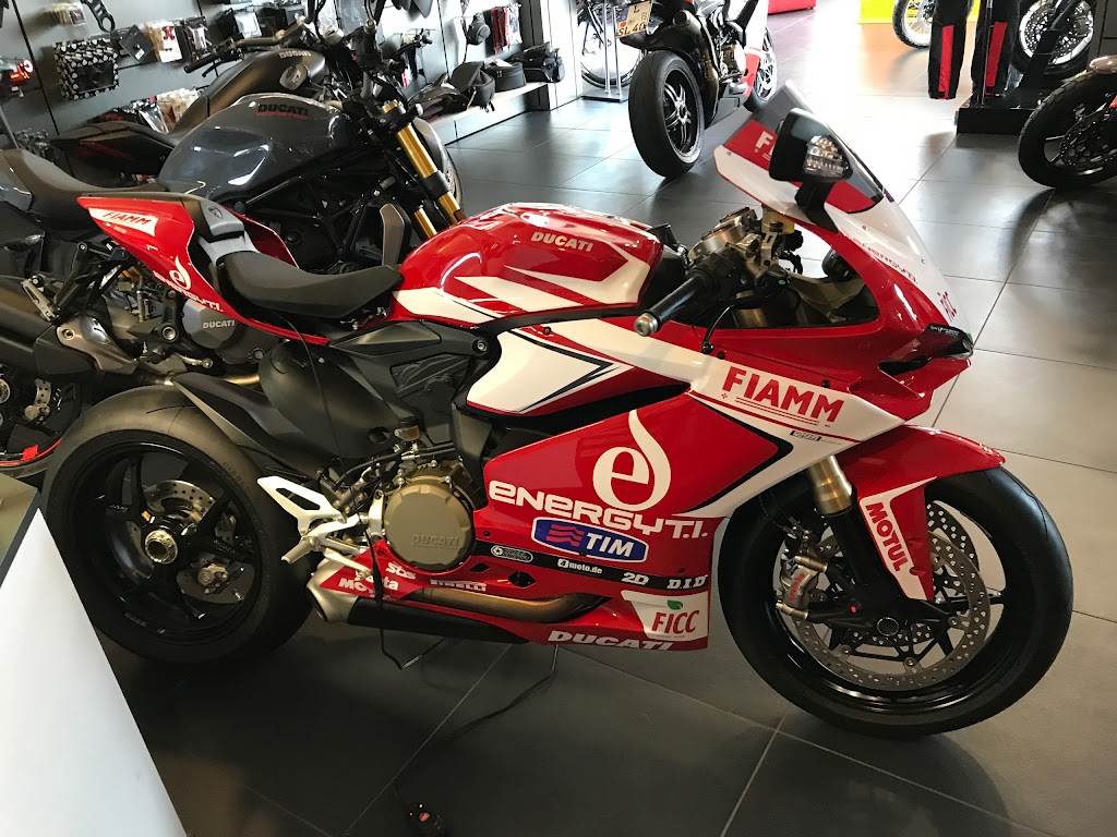 Motorrad Apel / Ducati Weimar | Buttelstedter Str. 37b, 99427 Weimar, Germany | Phone: 03643 420325