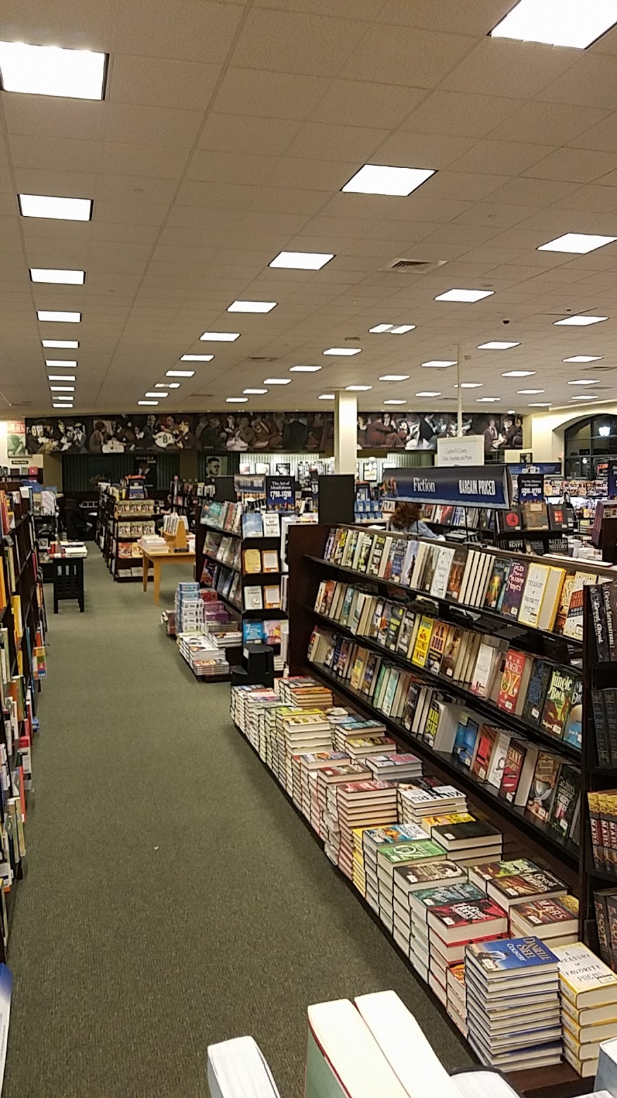 Barnes & Noble | 3625 Dallas Hwy Suite 400, Marietta, GA 30064, USA | Phone: (770) 424-0511