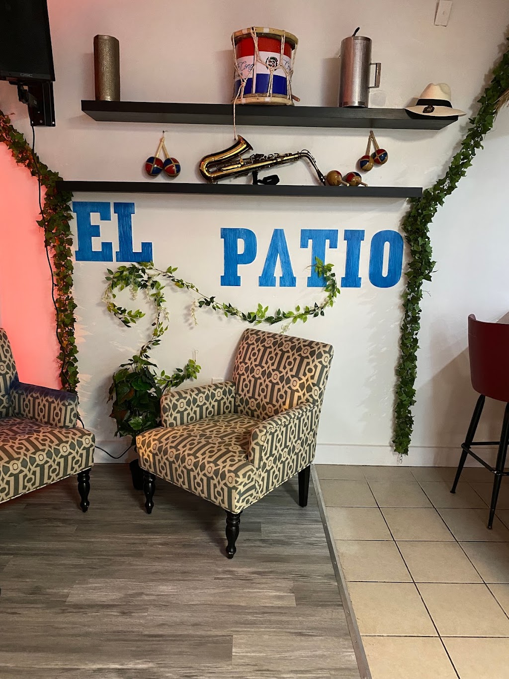 Amadeus El Patio Dominican Restaurant | 13144 Jefferson Ave, Newport News, VA 23608 | Phone: (631) 681-9821