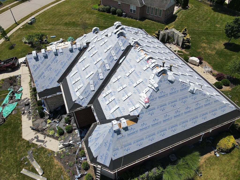 MasterRoof Contracting | 6361 Shadow Lake Trail, Dayton, OH 45459, USA | Phone: (937) 247-4245