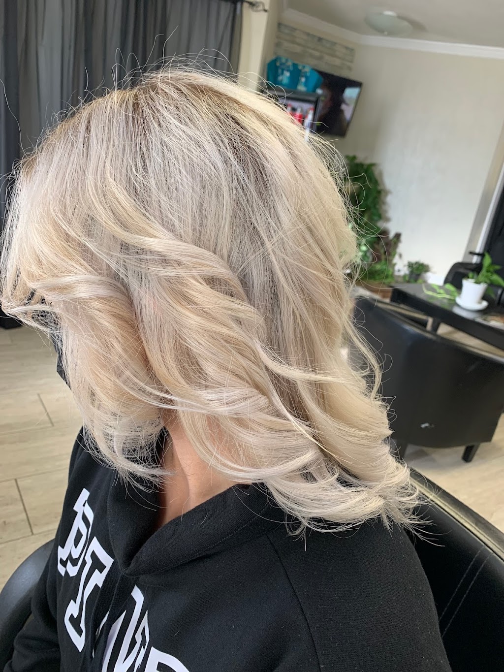 Hair By Erica | 220 W Main St, Royse City, TX 75189, USA | Phone: (214) 779-7722