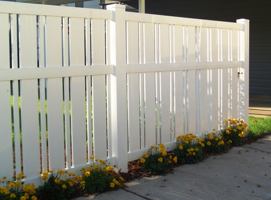 Wigwam Vinyl Fencing | 9844 Co Rd 20, West Mansfield, OH 43358, USA | Phone: (937) 355-5331