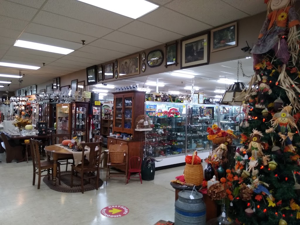 Markle Exit 286 Antique Mall | South St, Markle, IN 46770, USA | Phone: (260) 758-2038