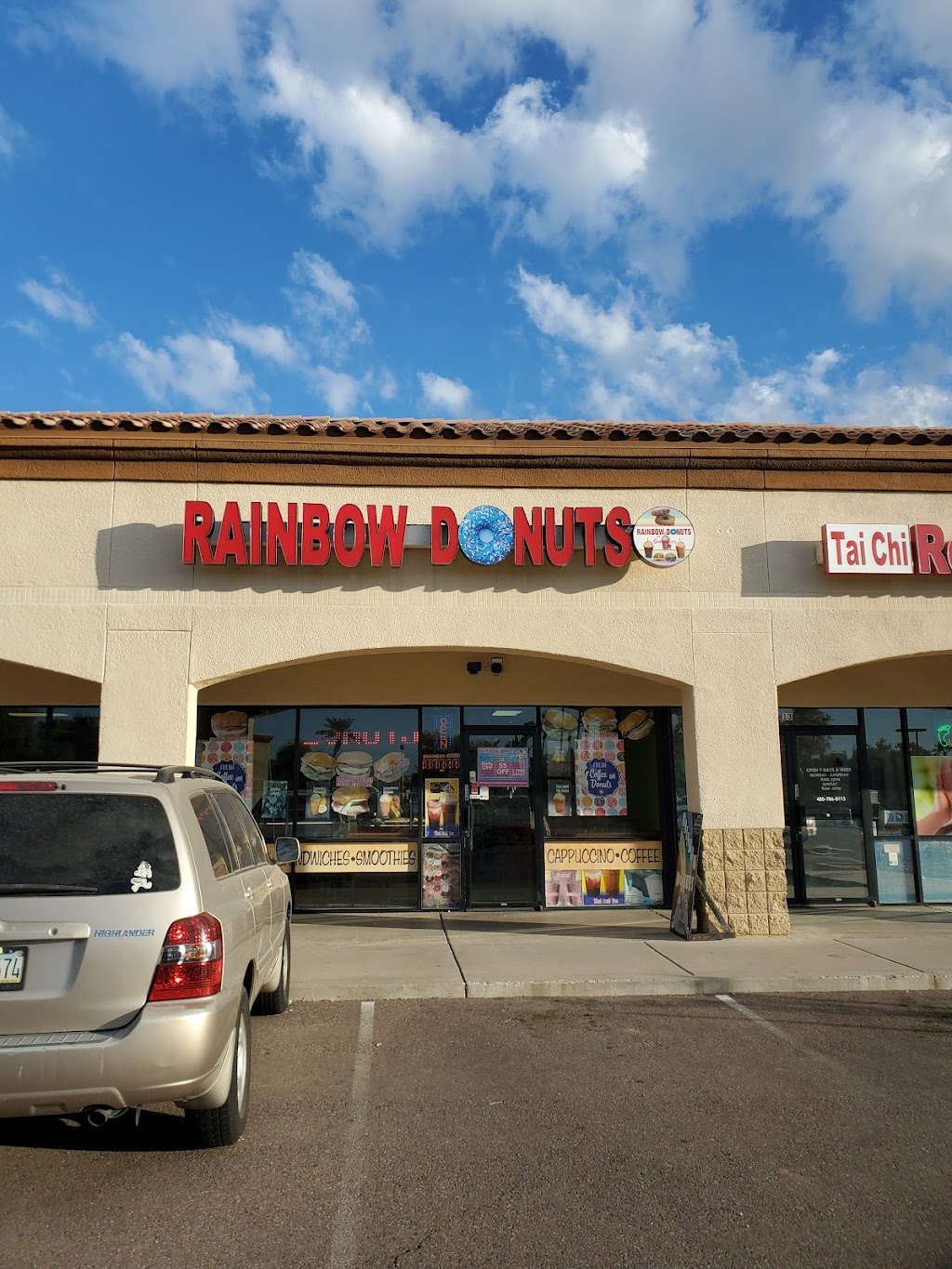 Rainbow Donuts & Smoothies | 1960 W Ray Rd, Chandler, AZ 85224, USA | Phone: (480) 963-8888