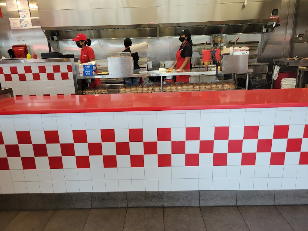 Five Guys | 9101 Alaking Ct Suite 300, Capitol Heights, MD 20743, USA | Phone: (240) 532-6543