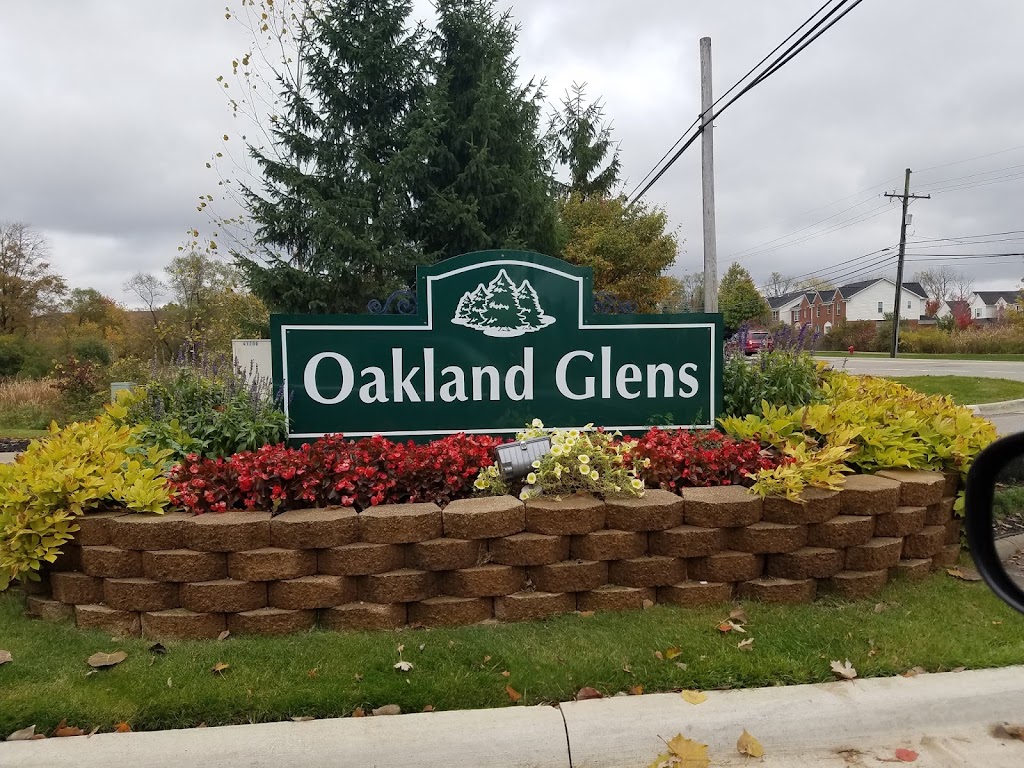 Oakland Glens | 41875 Carousel St, Novi, MI 48377, USA | Phone: (248) 624-4200