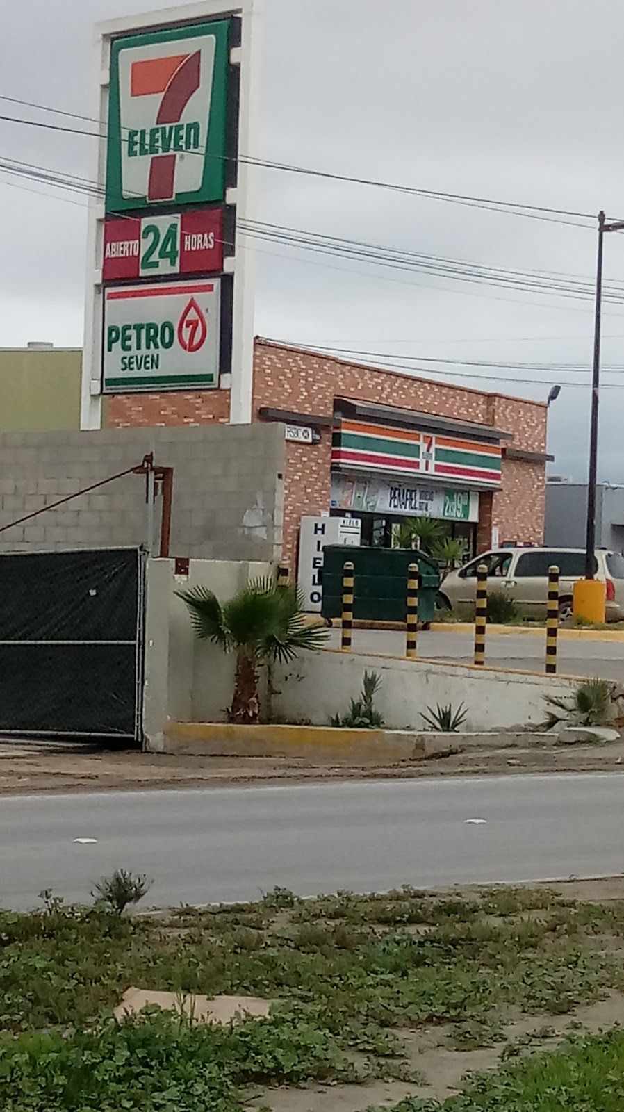 Pemex | Tijuana - Tecate 22202, El Realito, 22710 Tijuana, B.C., Mexico | Phone: 800 736 3900