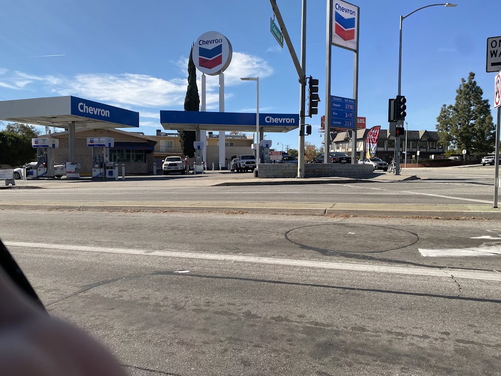 Chevron | 3880 E Colorado Blvd, Pasadena, CA 91107, USA | Phone: (626) 792-1840