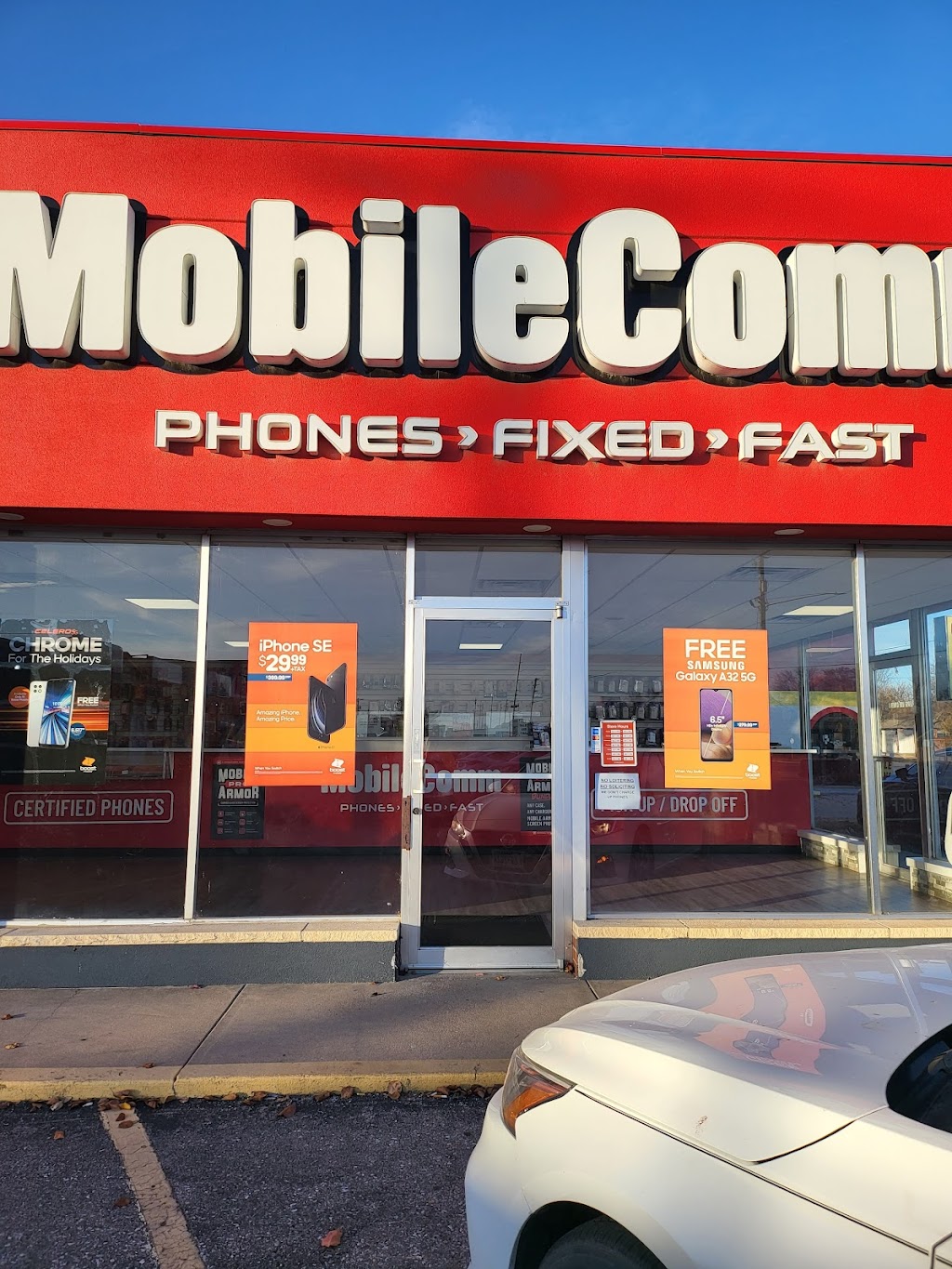 MobileComm - Phones Fixed Fast (2011 S. Seneca) | 2011 S Seneca St, Wichita, KS 67213, USA | Phone: (316) 267-0000