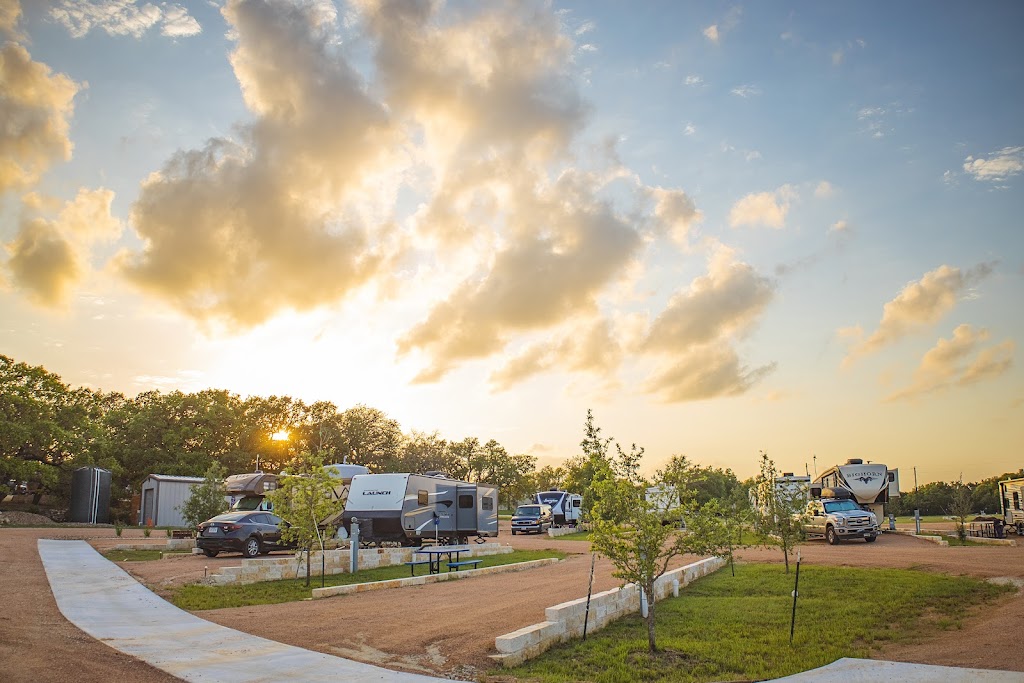 Henly RV Park | 710 Henly Loop, Dripping Springs, TX 78620, USA | Phone: (512) 660-1273