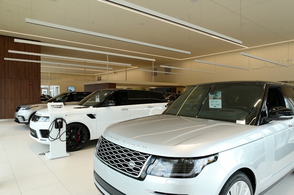 Land Rover Louisville | 4700 Bowling Blvd, Louisville, KY 40207 | Phone: (502) 429-8085