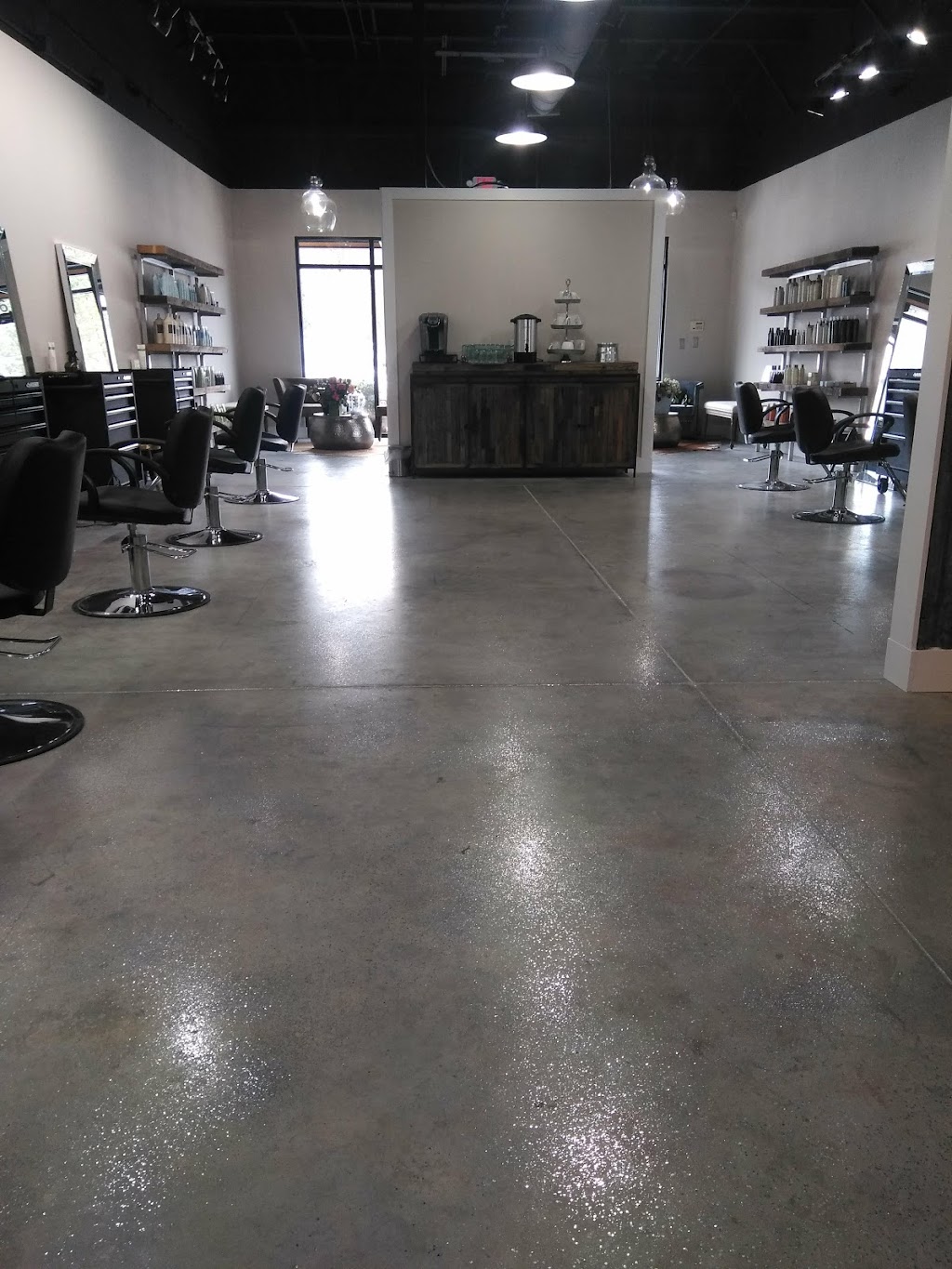 Fifth And Mae Salons | 2815 Buford Dr #106, Buford, GA 30519, USA | Phone: (770) 241-0235