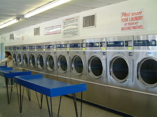 West Main Laundry Land Laundromat | 2126 W Main St, Danville, VA 24541, USA | Phone: (434) 793-2011