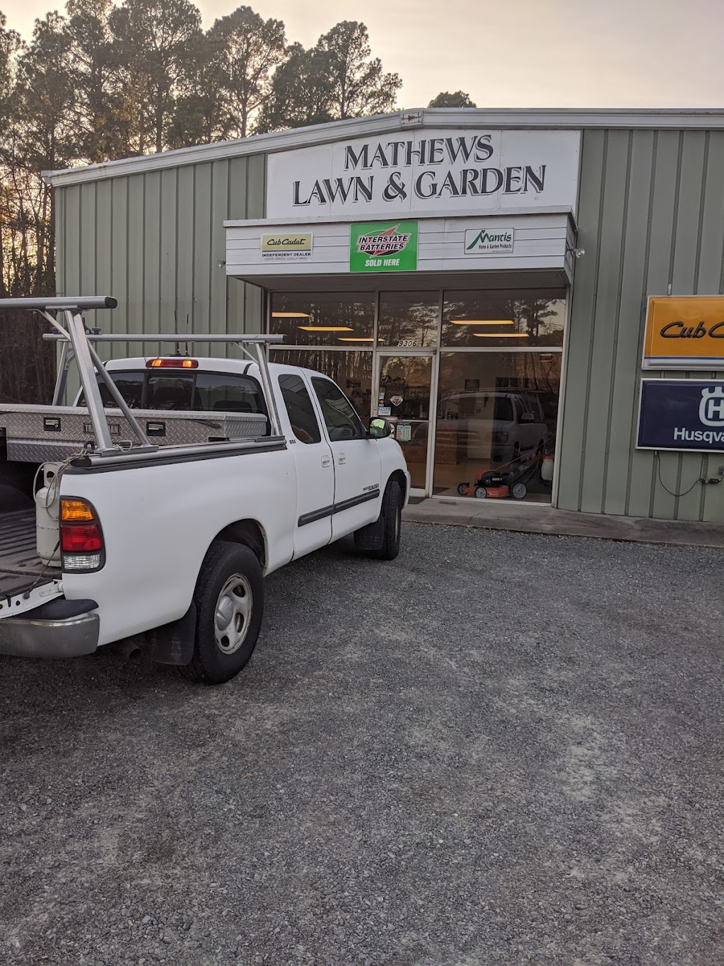 Mathews Lawn & Garden Inc | 9306 Buckley Hall Rd, Mathews, VA 23109, USA | Phone: (804) 725-5555
