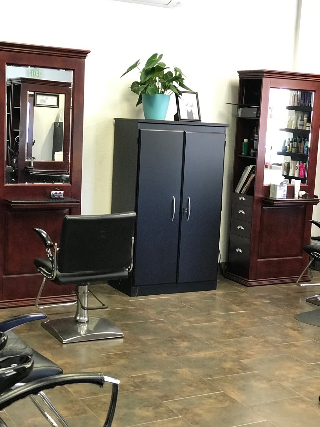 San Clemente Hair Beauty Salon | 2720 Camino Capistrano ste a, San Clemente, CA 92672, USA | Phone: (949) 945-4130