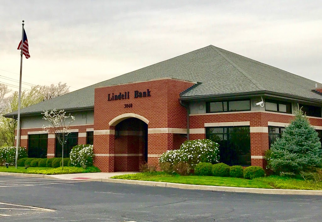 Lindell Bank | 3060 Clarkson Rd, Ellisville, MO 63017, USA | Phone: (636) 928-2777